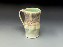Load image into Gallery viewer, Mug - Flower pattern 12 oz

