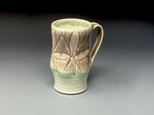Load image into Gallery viewer, Mug - Flower pattern 12 oz
