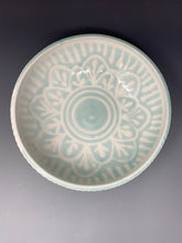 Load image into Gallery viewer, Shallow Serving Bowl Set / Celadon Floral Decoration
